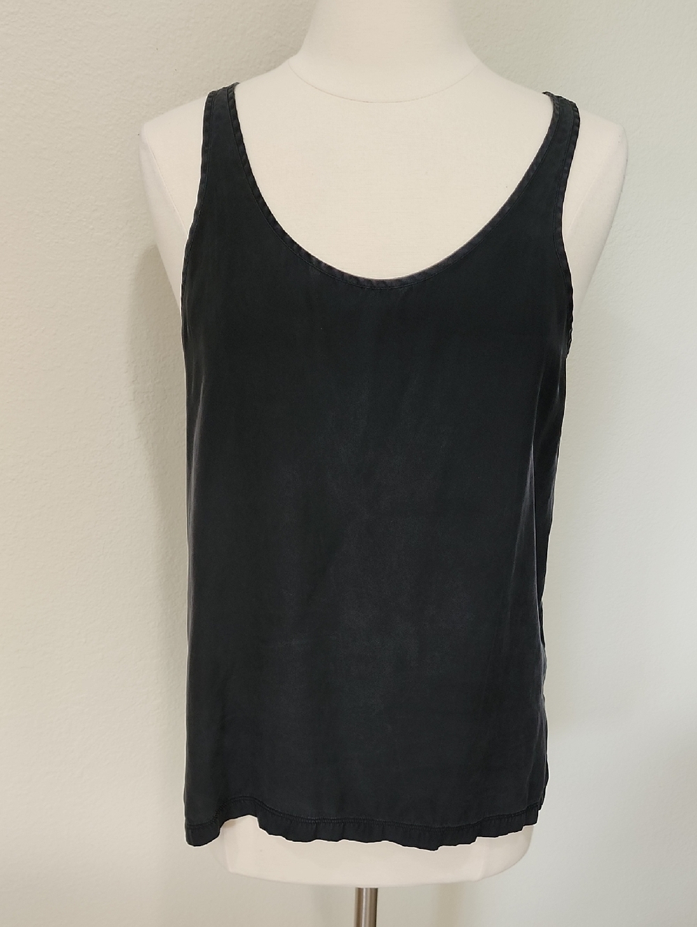 7 For All Mankind Silk Tank Top Black Minimalist Camisole Women's size Medium